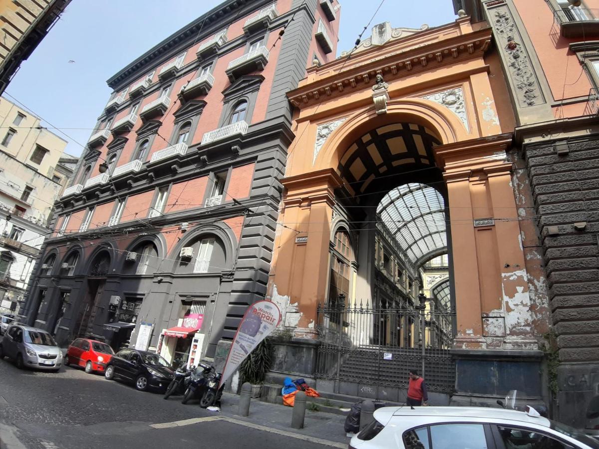 B&B Galleria Principe Di Napoli Exteriör bild