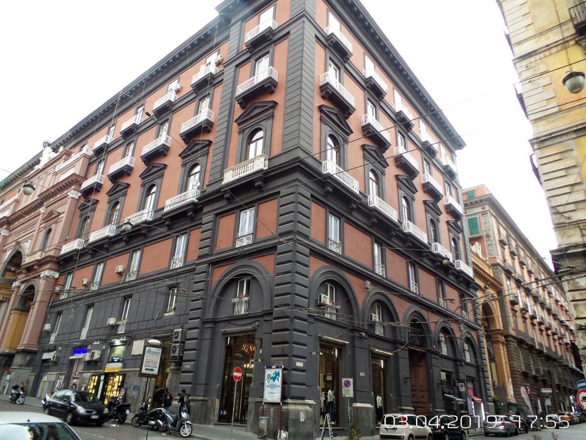 B&B Galleria Principe Di Napoli Exteriör bild