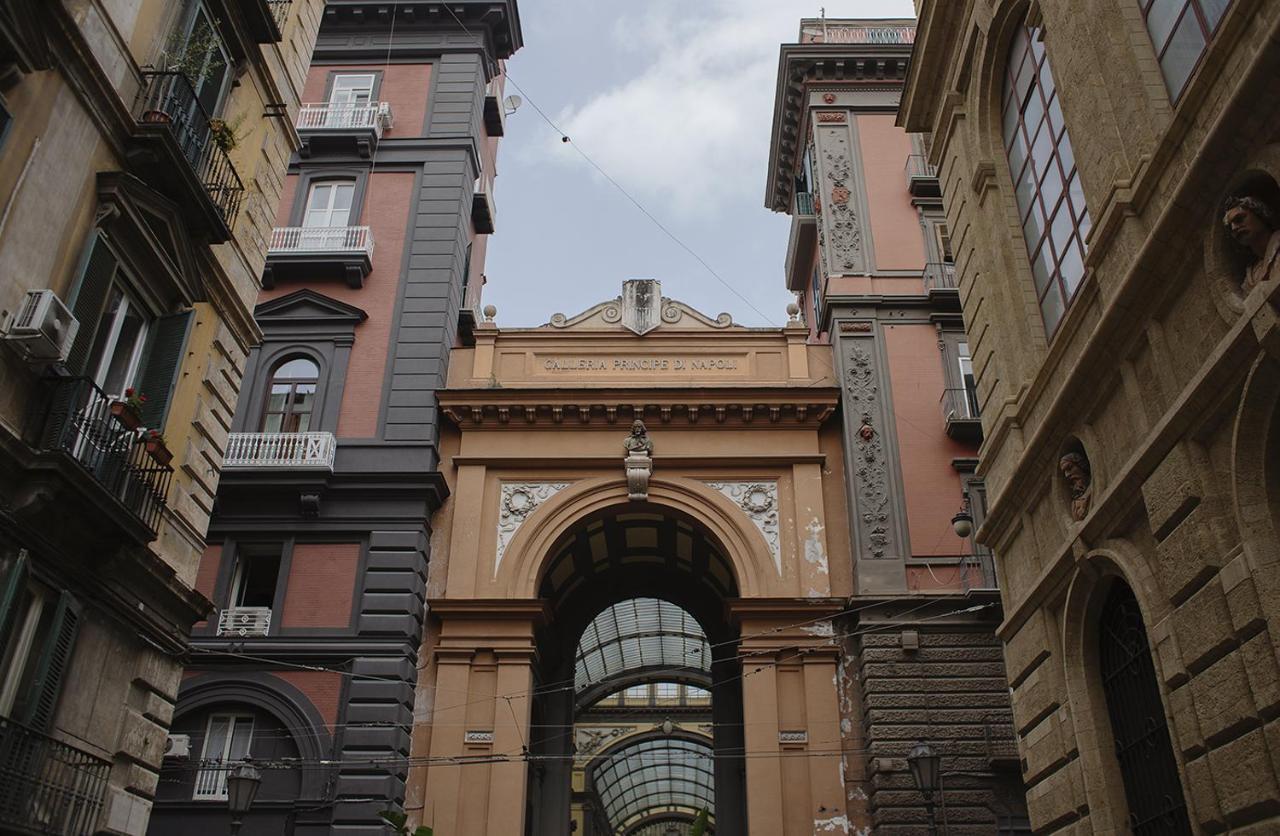 B&B Galleria Principe Di Napoli Exteriör bild